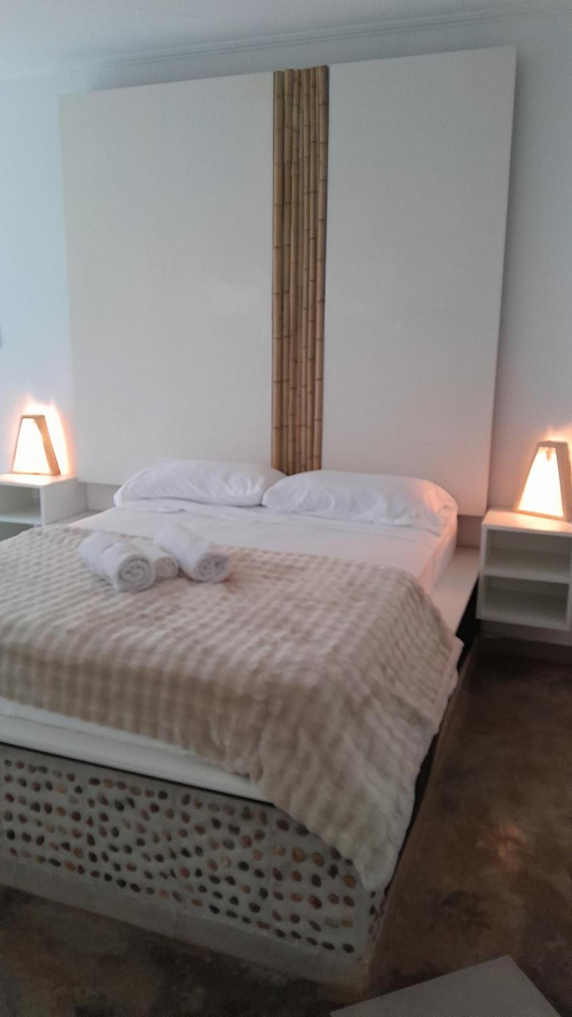 Noah Housing Hostel Santo Tome  Ngoại thất bức ảnh